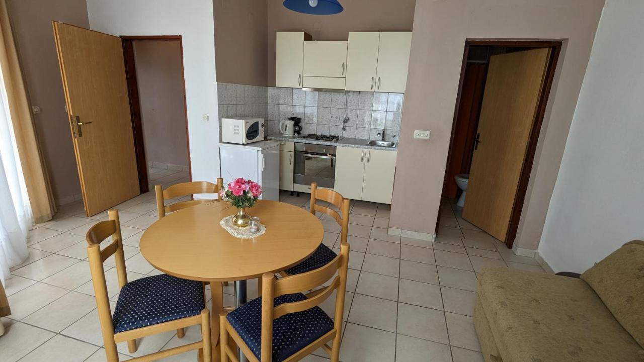 Apartments Dario Ražanj Eksteriør bilde